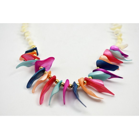 Faux Seashell Bright Colors Faux Mother of Pearl 18" Necklace - Picture 6 of 7